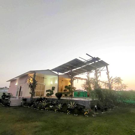 Shaw Estate-Farm House For A Small Parties-Jp Farm Greater Noida Exterior photo